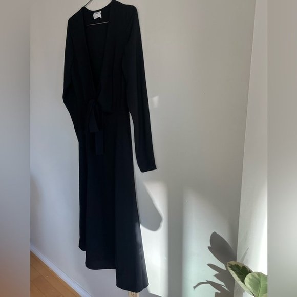 Aritzia Wilfred Aubagne Black Midi Dress Adjustable  Wrap - Picture 7 of 12